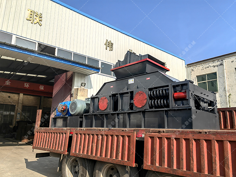 對輥破碎機(jī)如何選型？出料粒度怎么調(diào)大??？